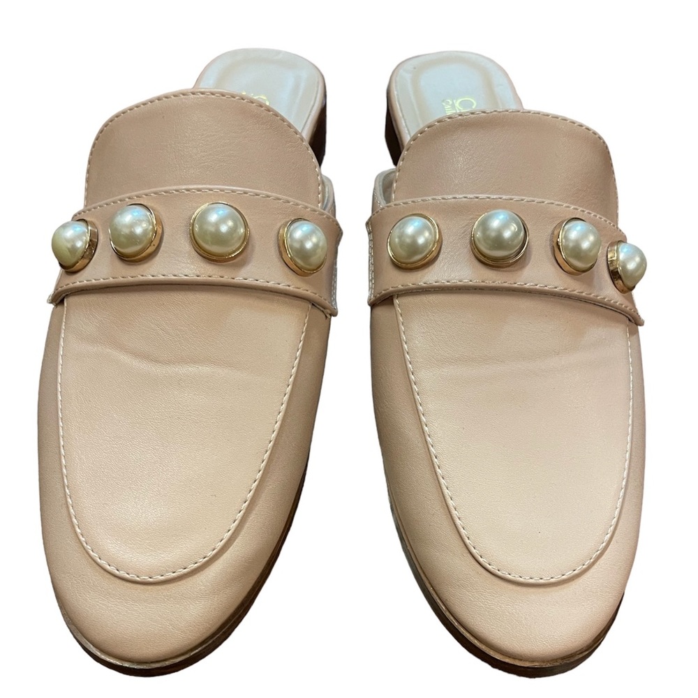 Beautiful blush Catherine Malandrino slides with pearl embellishments